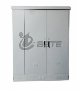 IP55 Three Bays Outdoor Telecom Cabinet Floor Mounting Air Conditioning System