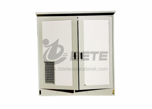 Outdoor Rack Enclosure With 2000W Split-type Air Conditioner 2 Compartments